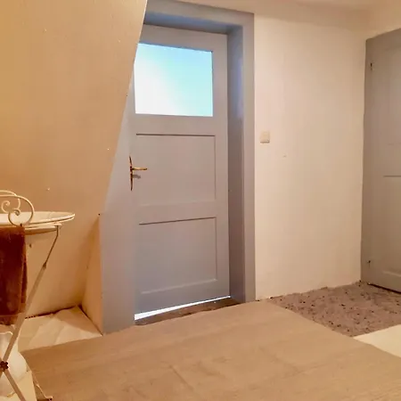 With Natural Garden, Cleaning Included * Unterweid
