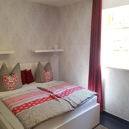Casa vacanze With Natural Garden, Cleaning Included Unterweid